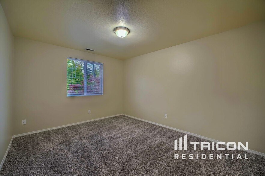 Building Photo - 7248 177th St E