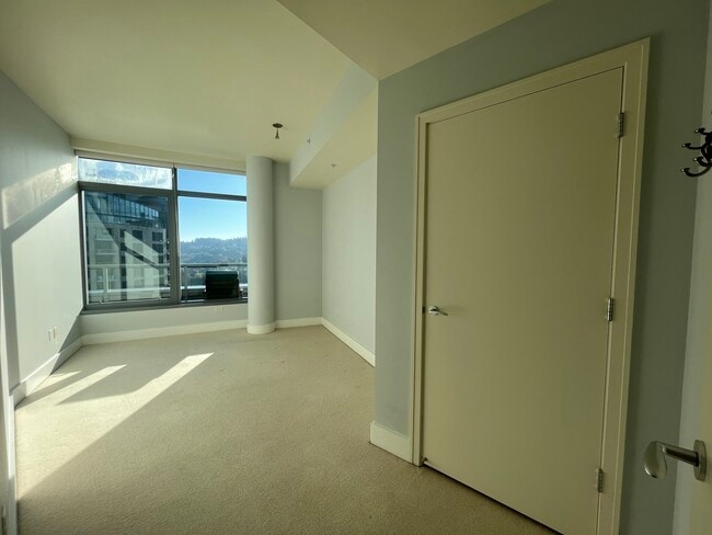 2nd bedroom / office - 3601 S River Pky