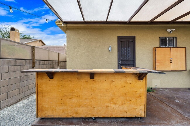 Building Photo - 13039 Calle Amapola