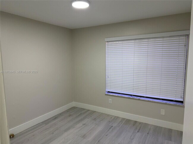 Building Photo - 10241 SW 132nd Ave