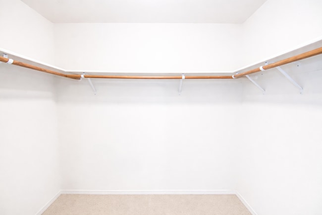 Building Photo - Beautiful 2x2.5 townhouse in NW Crossing!