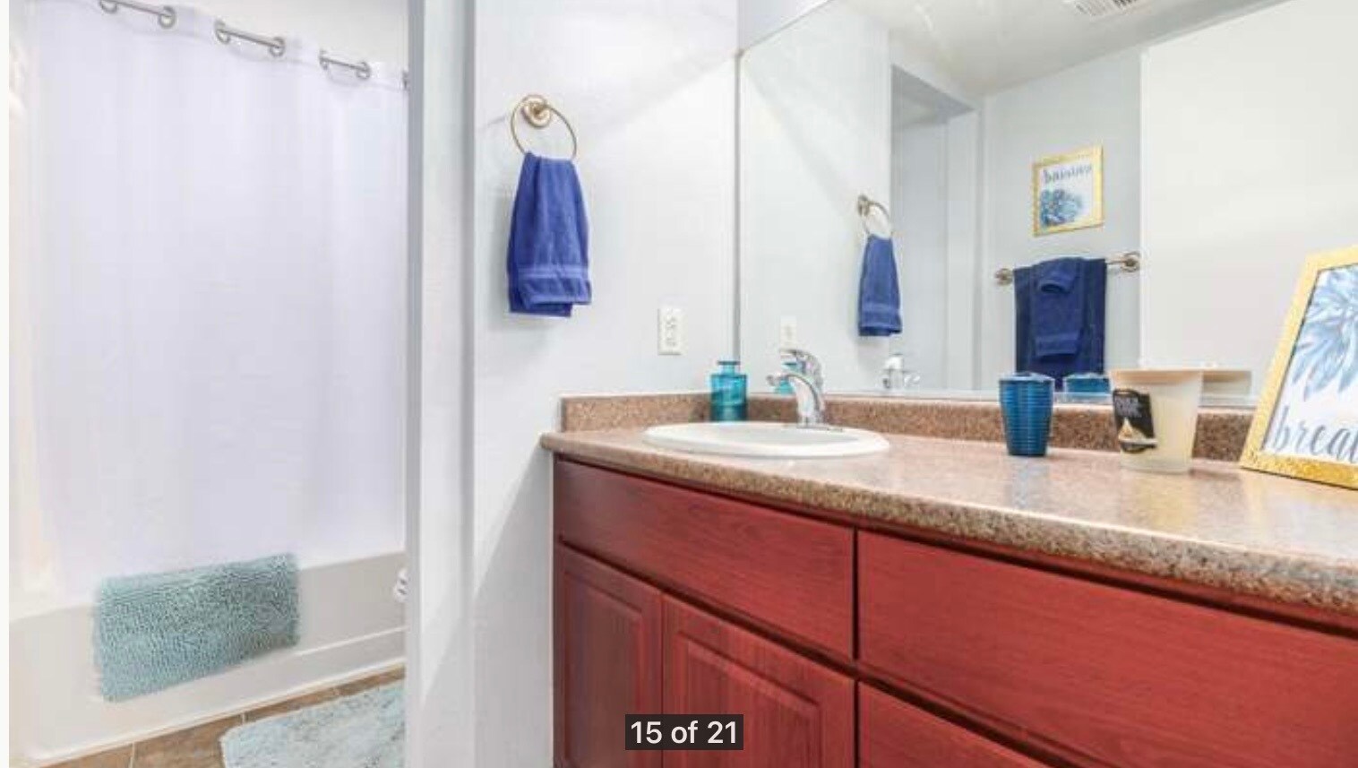 Building Photo - 1880 E Morten Ave