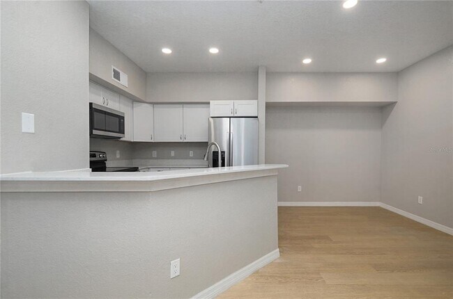 Building Photo - 826 Camargo Way