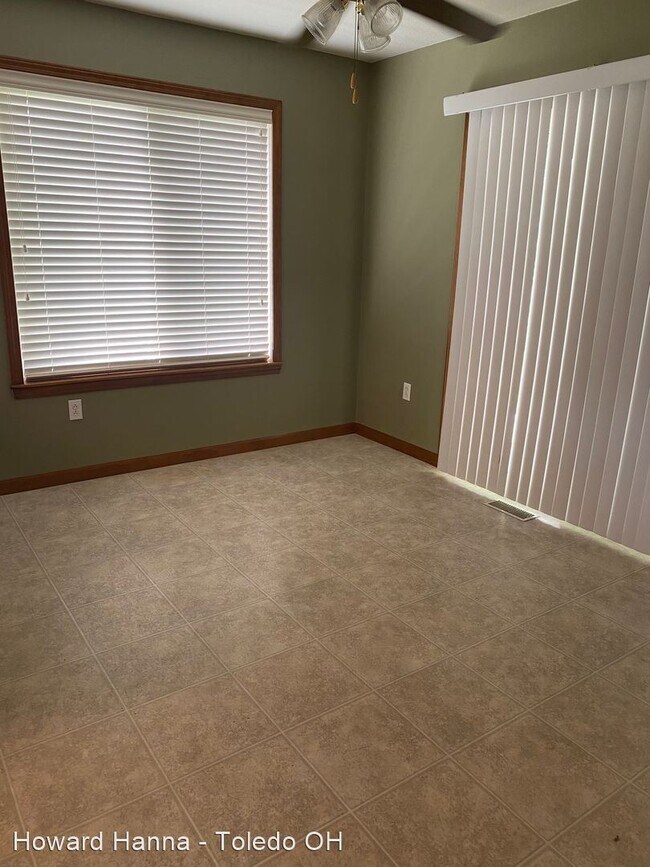 Building Photo - 2 br, 2 bath House - 552 Crystal Lake