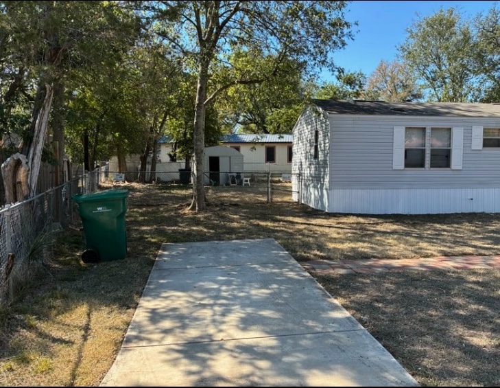 Primary Photo - 7 Arroyo Dr