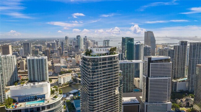 Building Photo - 801 S Miami Ave