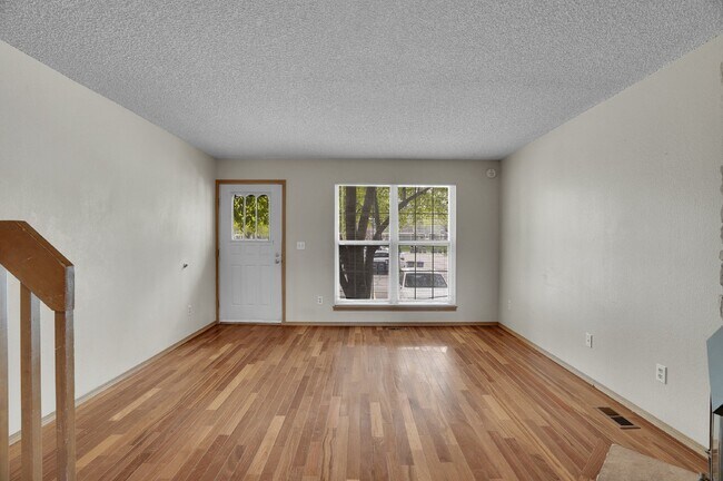Building Photo - $2,150, stunning 2-bedroom, 2-bathroom tow...