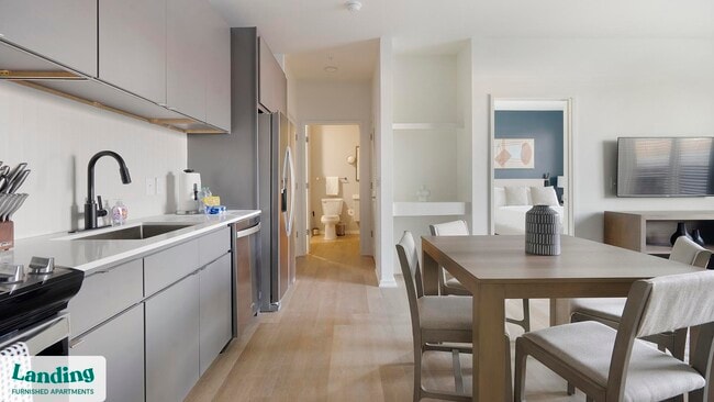 Building Photo - 815 Madison St