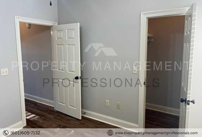 Building Photo - 116 Cedar Green Dr