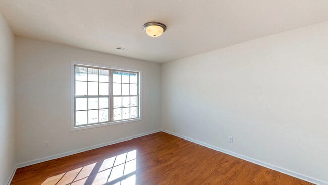 Building Photo - 430 Tittsworth Springs Rd