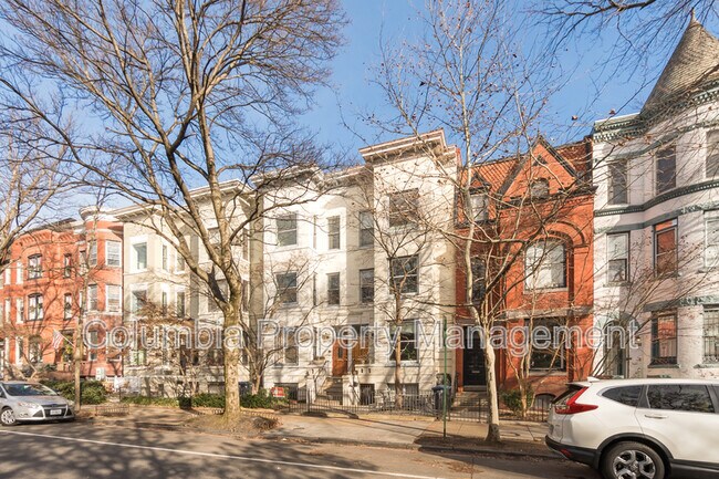 Building Photo - 127 11th St NE