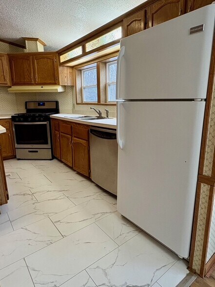 Building Photo - 3150 W McKinley Rd