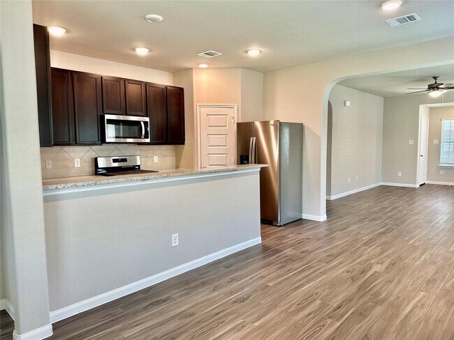 Building Photo - 2362 Tavo Trails Dr