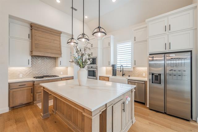 Building Photo - 2105 Tremont Dr