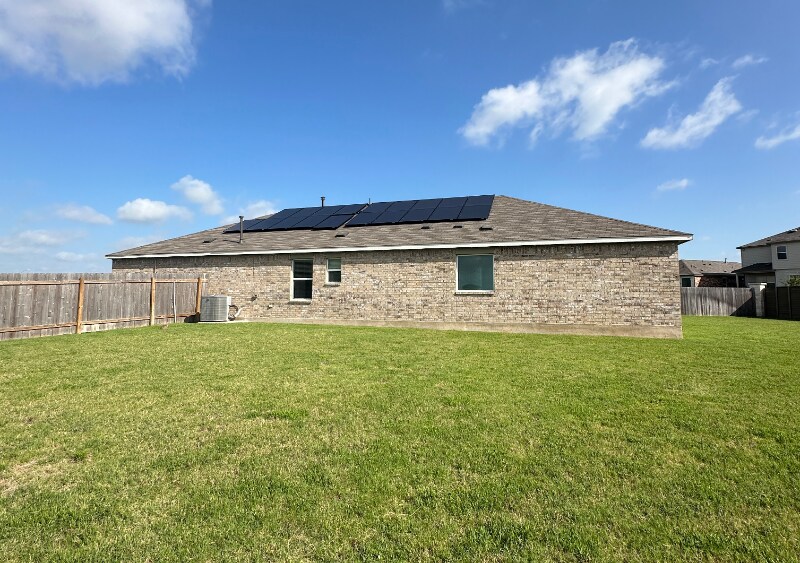 Building Photo - 614 Waterway Ave
