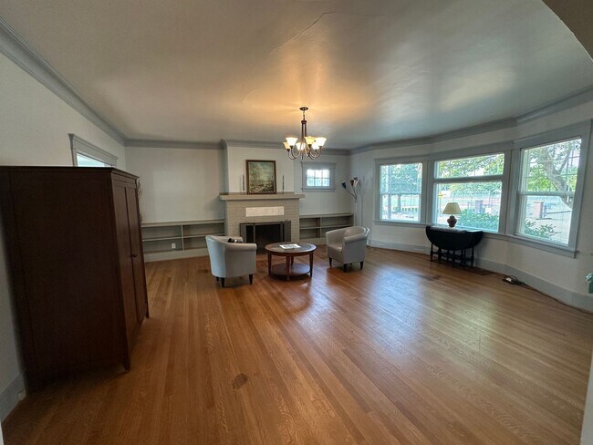 Building Photo - 4022 N 28th St