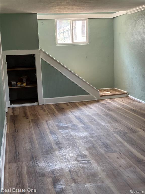 Building Photo - 319 W Parent Ave