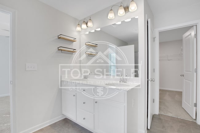 Building Photo - 102 Jaxton St