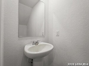 Building Photo - 431 De Herrera