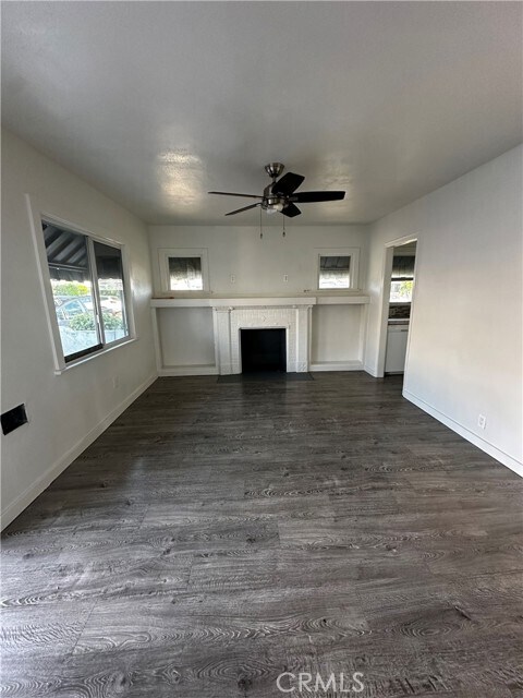 Building Photo - 1223 W 64th St