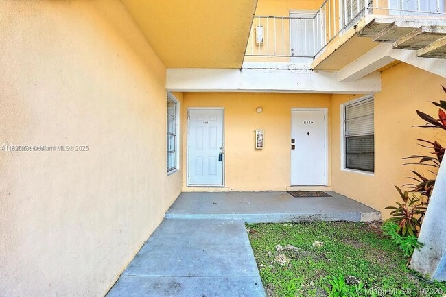 Building Photo - 7368 SW 82nd St