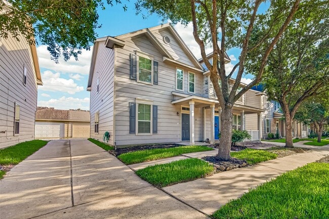 Building Photo - 16743 Libson Falls Dr