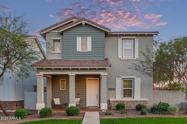 Primary Photo - 21073 W Sunrise Ln