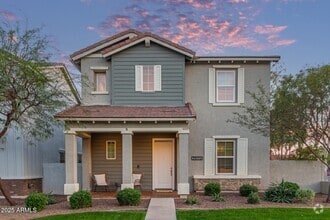 Building Photo - 21073 W Sunrise Ln