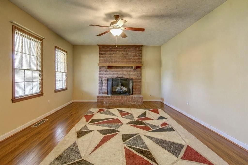 Building Photo - 4811 Cook Rd SW