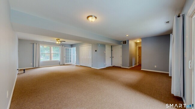Building Photo - 16 Jameson St
