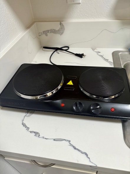 Building Photo - 28409 Victoria Rd