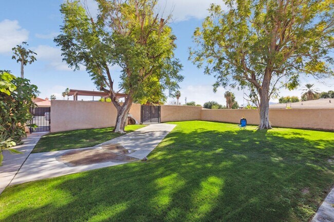 Building Photo - 32125 Sky Blue Water Trail