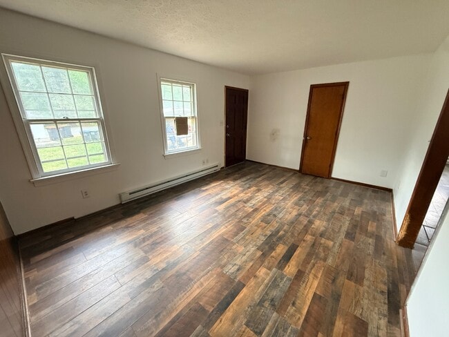 Building Photo - 185 Loch Ln