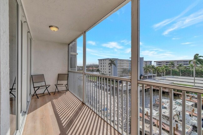 Building Photo - 1 Harbourside Dr