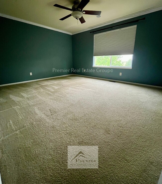 Building Photo - 7215 Edgebrook Dr