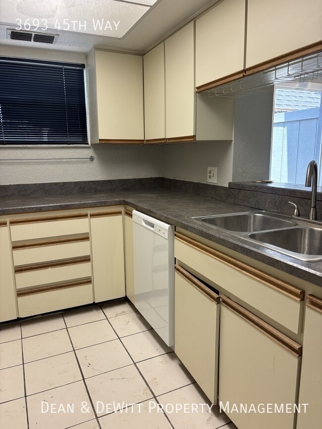 Building Photo - 3693 45th Way N