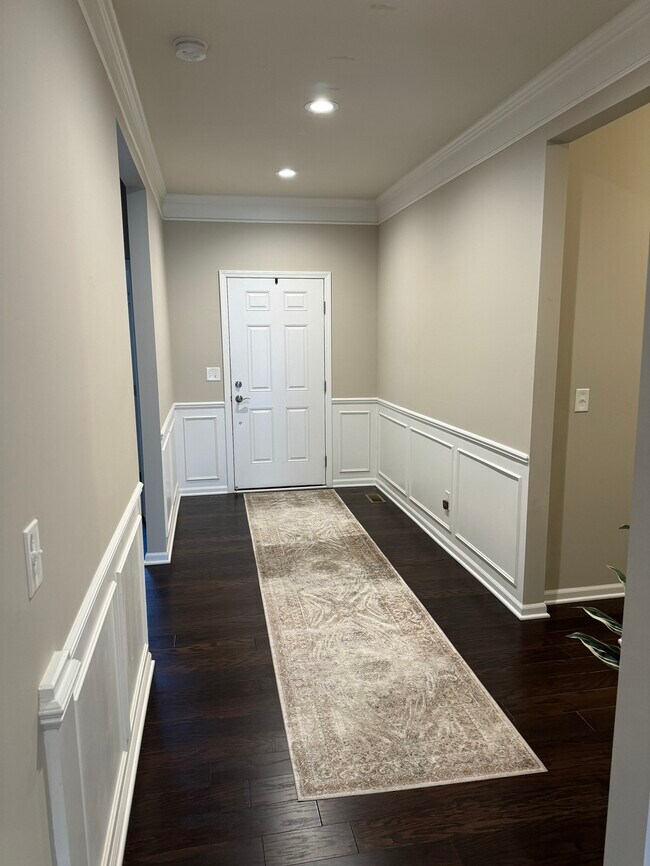 Building Photo - 50044 Norfolk Ct
