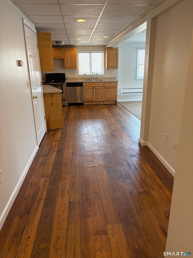 Building Photo - 295 Burrows Hill Rd