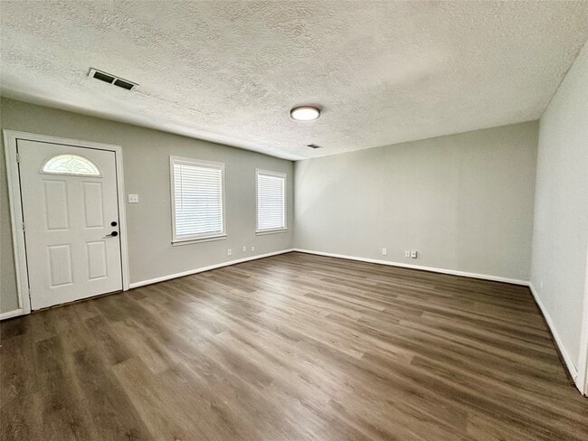 Building Photo - 3723 Cosby St