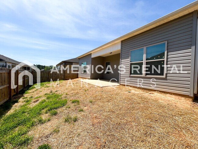 Building Photo - MOVE IN SPECIAL!!! - Roomy Home for Rent in Cullman, AL…6 Foot Privacy Fence. AVAILABLE NOW!! - S...