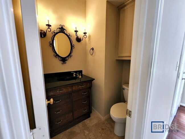 Building Photo - 319 Birdsall St., Houston, TX 77007