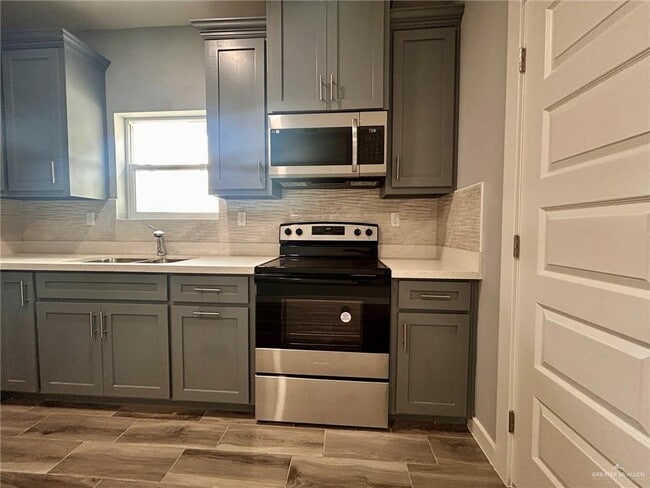 Building Photo - 23 W Kohala Ave