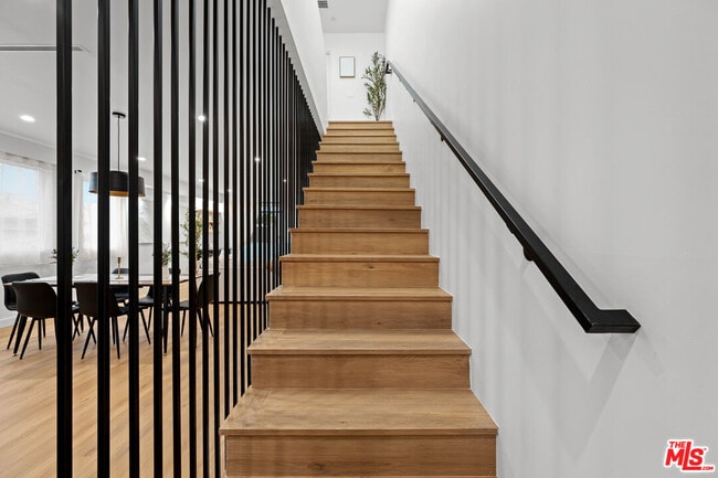 Building Photo - 841 N McCadden Pl