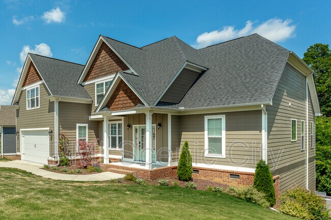 Building Photo - 7725 Peppertree Dr