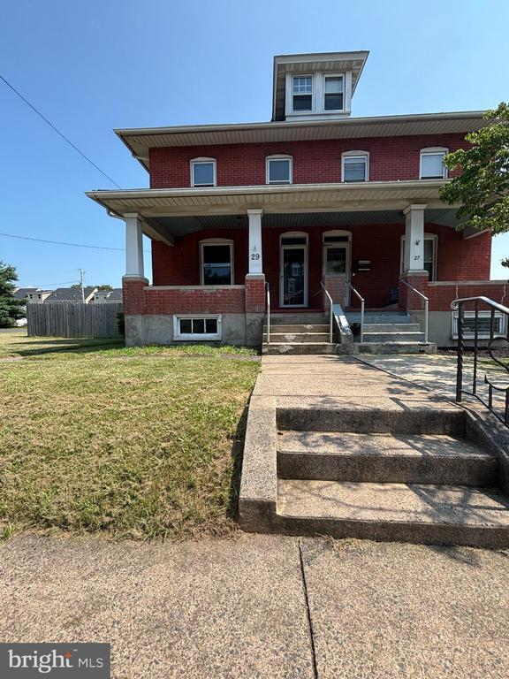 Primary Photo - 29 N 9th St