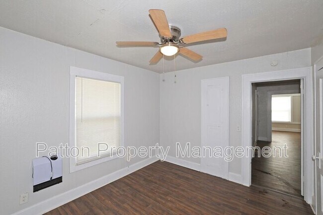 Building Photo - 1506 SW 11th Ave