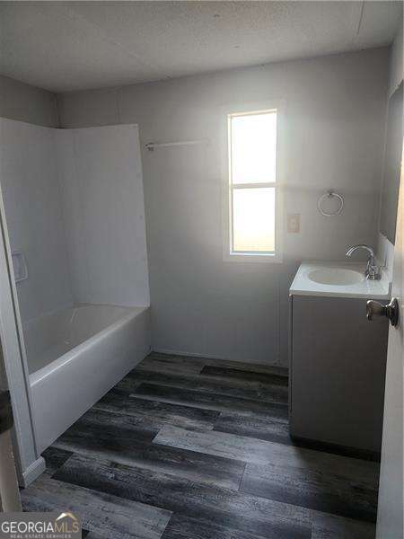 Building Photo - 78 Cemetery St