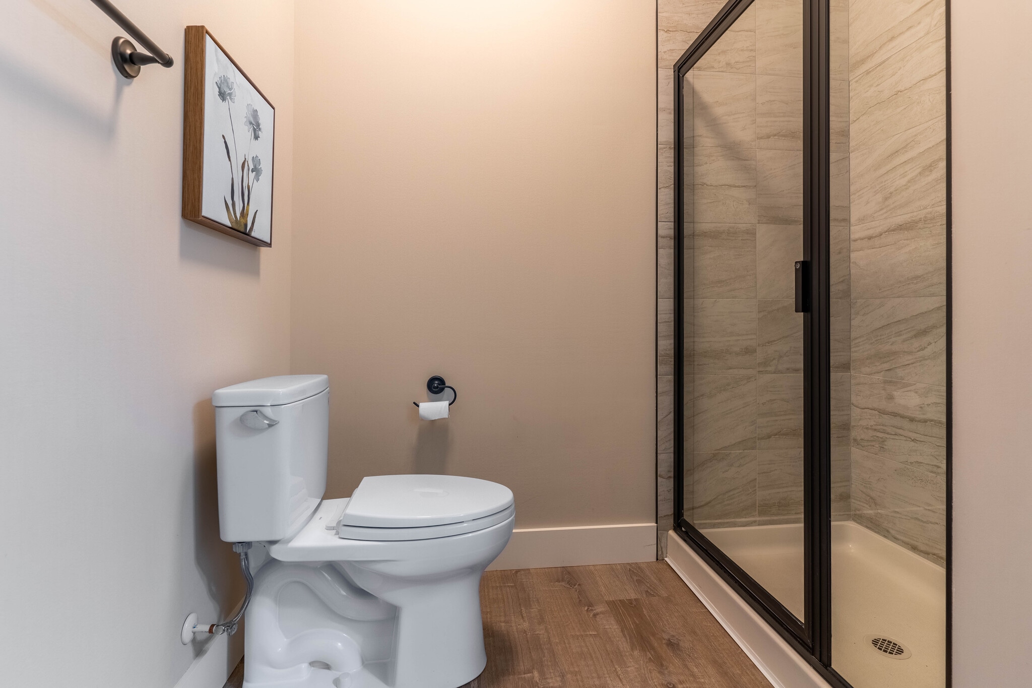 Bath A (Ensuite) - 10-100 Laurel Loop