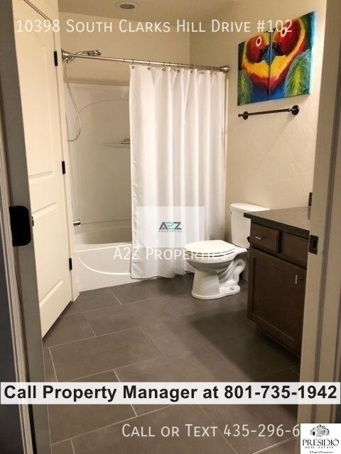 Building Photo - 10398 S Clarks Hill Dr