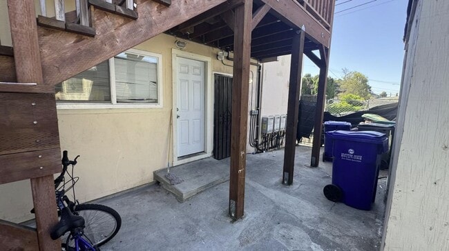 Building Photo - 2401 14th Ave
